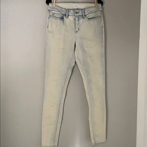 White wash skinny jeans